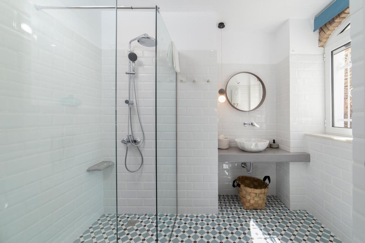 Korina'S Suites Ándros Buitenkant foto
