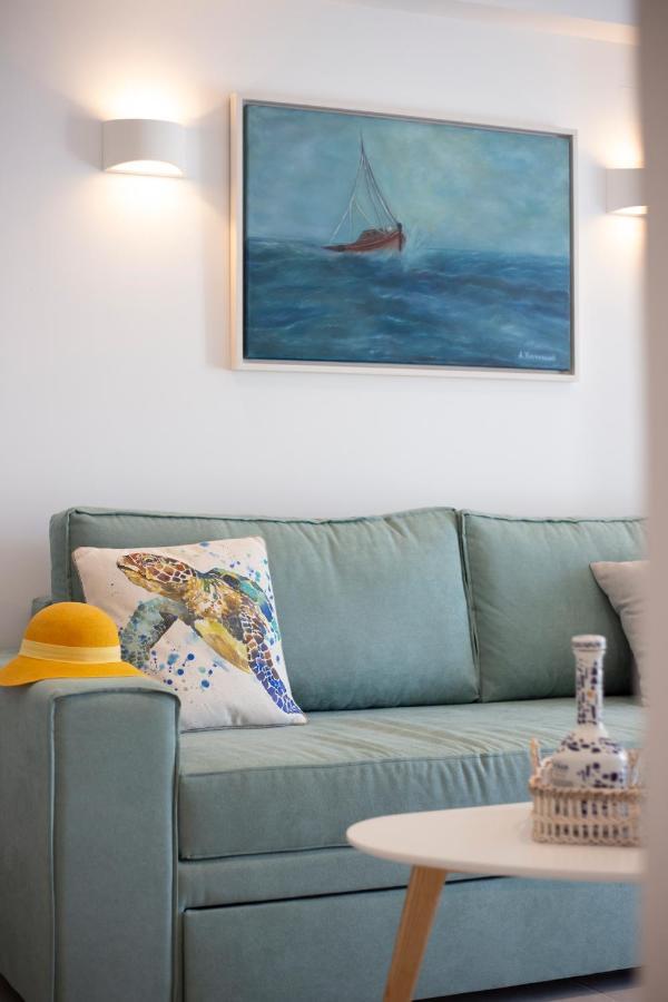 Korina'S Suites Ándros Buitenkant foto
